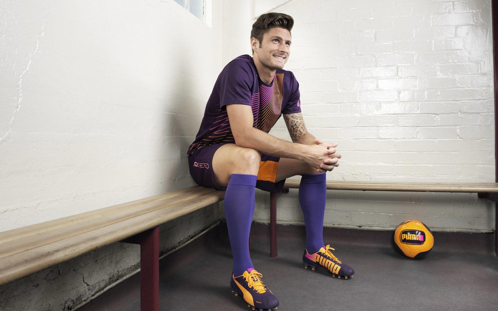 浦和主帅坦言天皇杯关乎亚冠资格 承认球队需引援补强